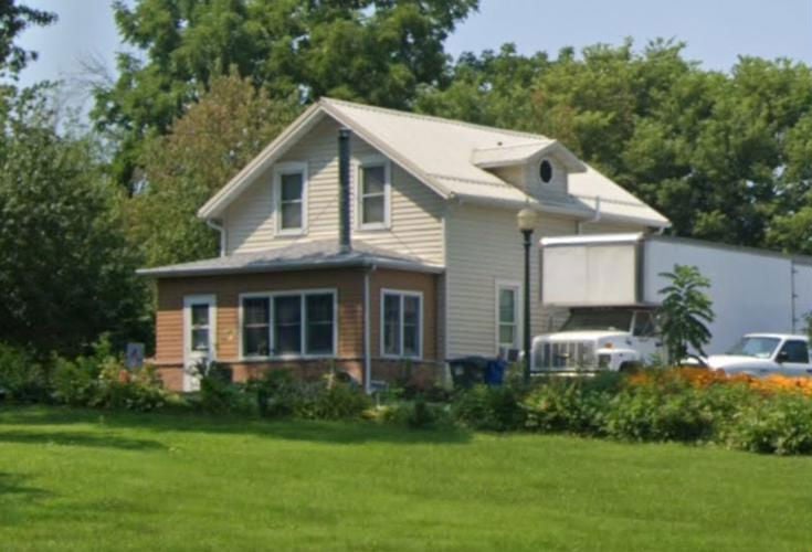 1102 HALSTEAD ST  , Muscatine, IA 52761 