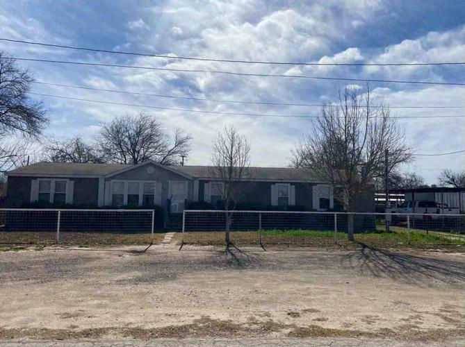 259 W VELNA  , La Pryor, TX 78872 