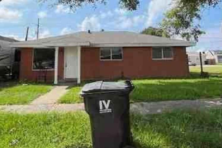 2229 KENNETH DR  , Violet, LA 70092 