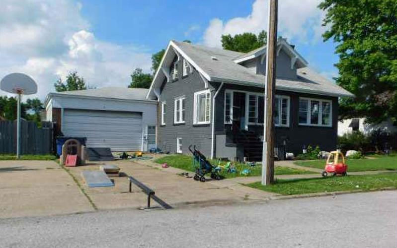 1005 E POPLAR ST  , West Frankfort, IL 62896 