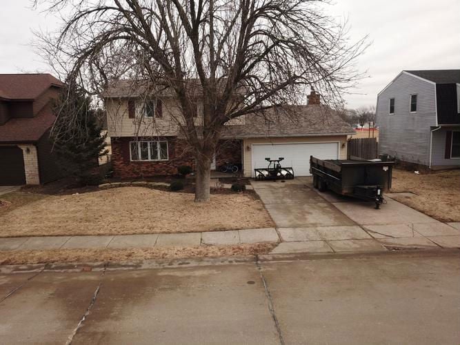 513 S 7TH ST  , Eldridge, IA 52748 