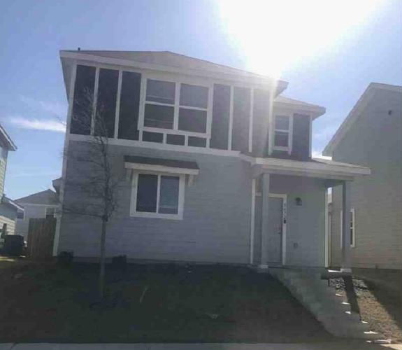 5672 TOPWATER TRL  , Fort Worth, TX 76119 