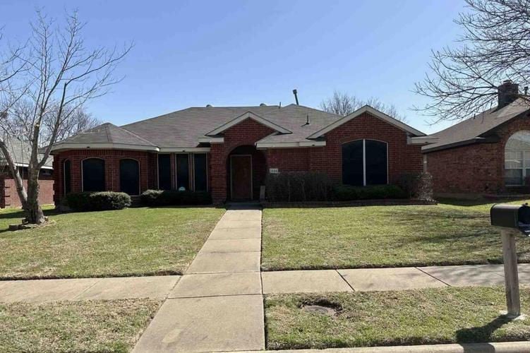 1568 WARWICK DR  , Lancaster, TX 75134 
