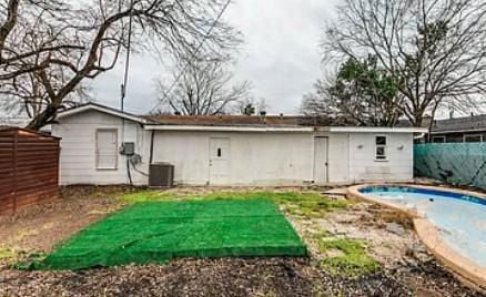 239 E PALFREY ST  , San Antonio, TX 78223 