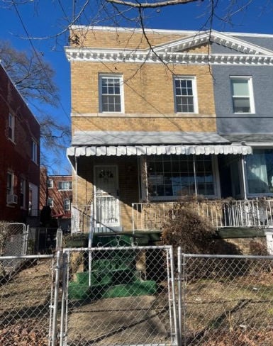 721 Tuckerman St NW , Washington, DC 20011 