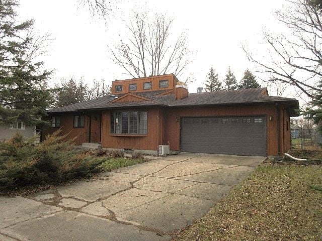 3307 Elm St N , Fargo, ND 58102 