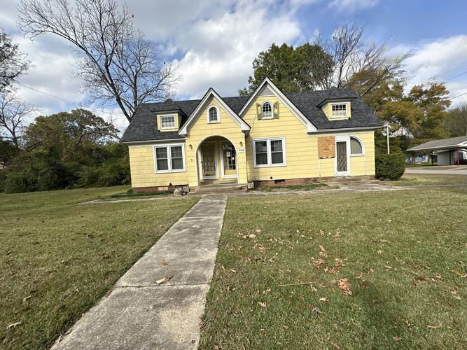 1020 E 3RD STREET  , Hope, AR 71801 