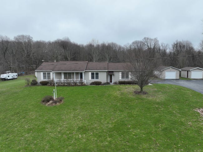 250 HORAN RD  , Medina, NY 14103 