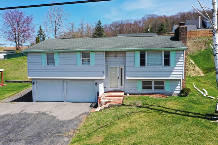 2450 THERESA BLVD  , Binghamton, NY 13903 