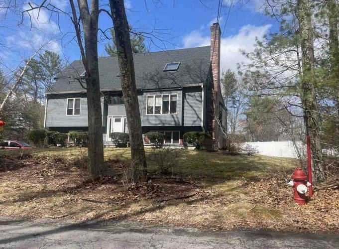 8 HORSESHOE DR  , Acton, MA 01720 