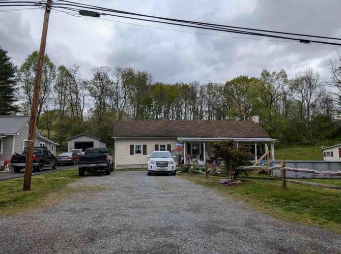 344 LLOYD TOLLEY RD  , Natural Bridge Station, VA 24579 