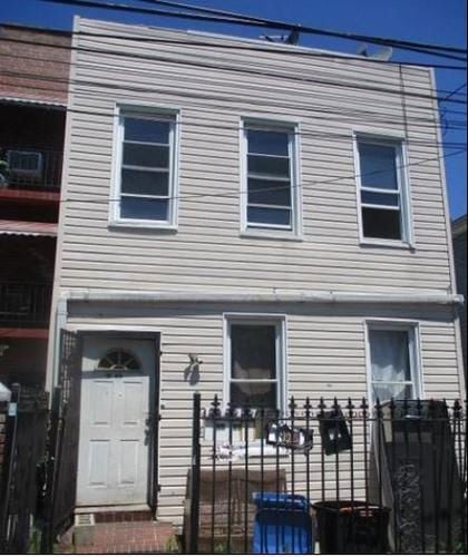 9465 44th Ave  , Elmhurst, NY 11373 