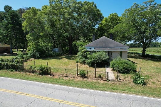 1292 CHARLOTTES RD  , Clinton, SC 29325 