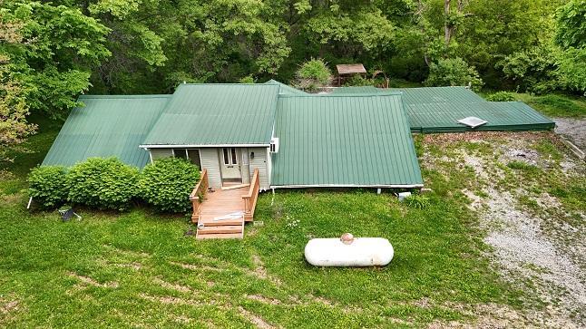 Phelps Dr, Brooklyn, IA 52211