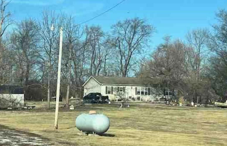 8447 S CHIMNEY PIER RD  , Vincennes, IN 47591 