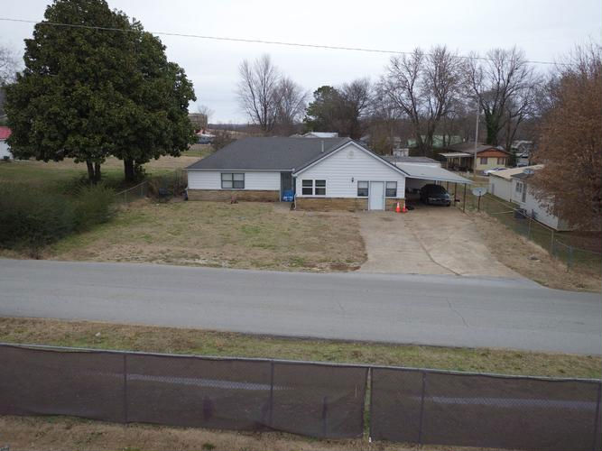 402 PHILLIPS AVE  , Huntsville, AR 72740 