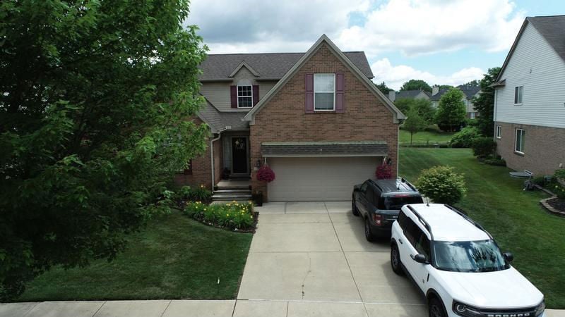 714 AUTUMN RIDGE DR  , Westland, MI 48185 