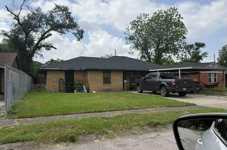 510 E DELZ DR  , Houston, TX 77022 