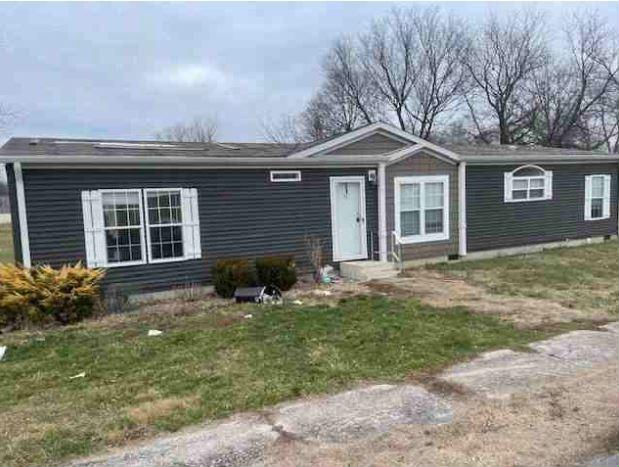 102 N SYCAMORE ST A/K/A 28 E VINE ST  , Campbellsburg, IN 47108 