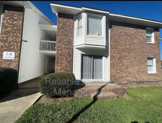 406 S Walton Dr , Benson, NC 27504 