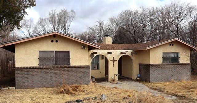 302 Mill Street , Santa Clara, NM 88026 