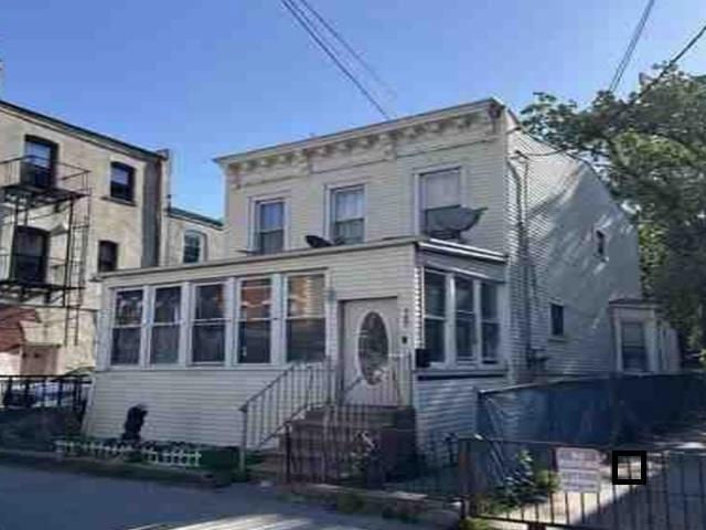 145 CHESTNUT ST  , Brooklyn, NY 11208 