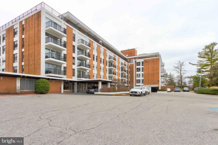 3601 Clarks Lane, #316  , Baltimore, MD 21215 