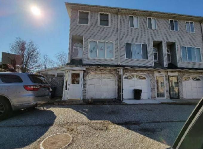 34 PATTY CT  , Staten Island, NY 10312 