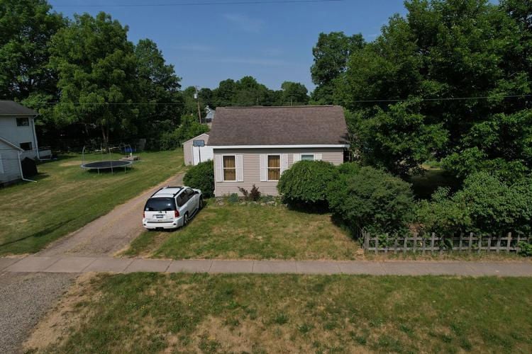 335 N ROBINSON ST  , Schoolcraft, MI 49087 