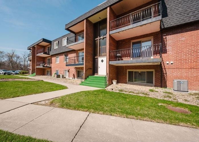 3012 171ST ST APT 2E  , Hazel Crest, IL 60429 
