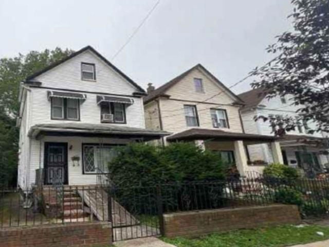 103 -26 170TH ST  , Jamaica, NY 11433 