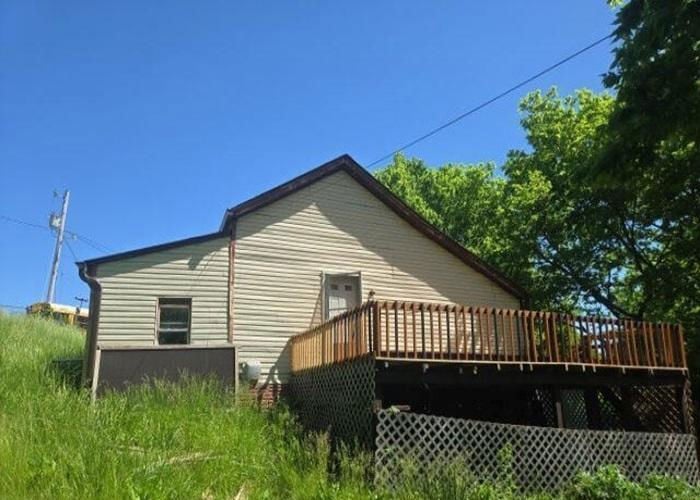 7002 STATE LINE RD  , Cedar Grove, IN 47016 