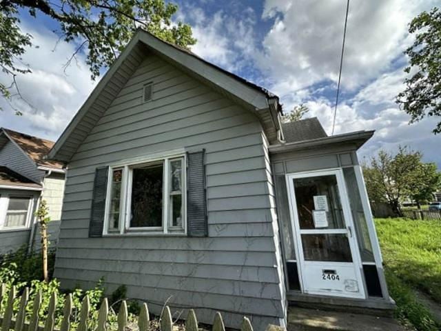 2404 YORK ST  , Toledo, OH 43605 