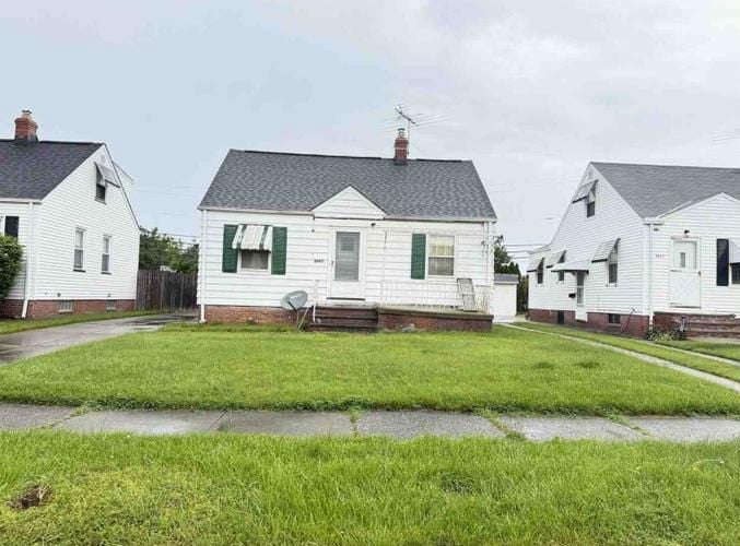 20451 MORRIS AVE  , Euclid, OH 44123 