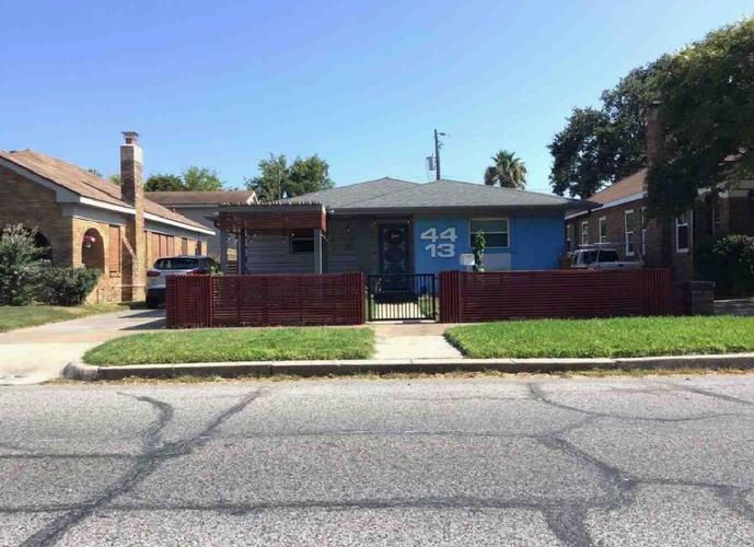 4413 AVENUE O  , Galveston, TX 77550 