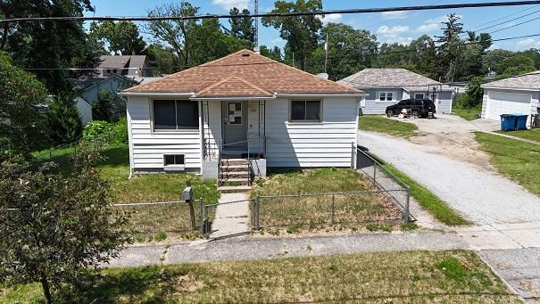 303 E LAKE ST  , Knox, IN 46534 