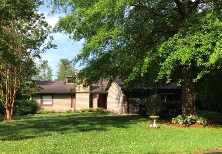 Golden Oaks Ln, Fletcher, NC 28732
