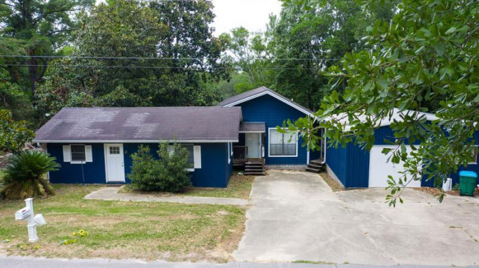 800 ROYS RD  , Gautier, MS 39553 