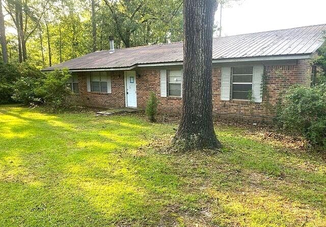 260  White Tail Lane , Brewton, AL 36426 