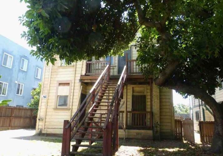 1737 13th Ave  , Oakland, CA 94606 