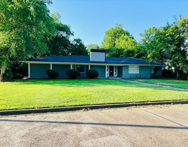 1284 KIRK CL  , Greenville, MS 38701 