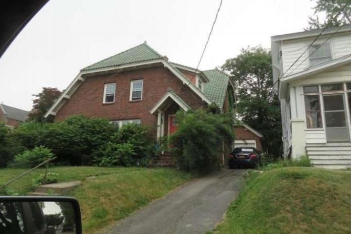 37 GRANT AVE  , Amsterdam, NY 12010 
