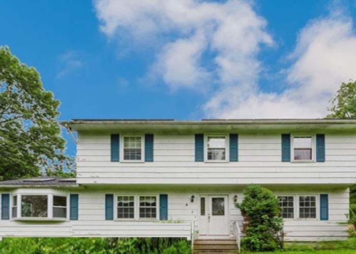 2 ROLF DR  , Danbury, CT 06810 