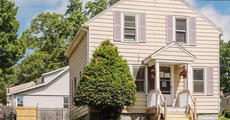 6 BREMEN ST  , Springfield, MA 01108 