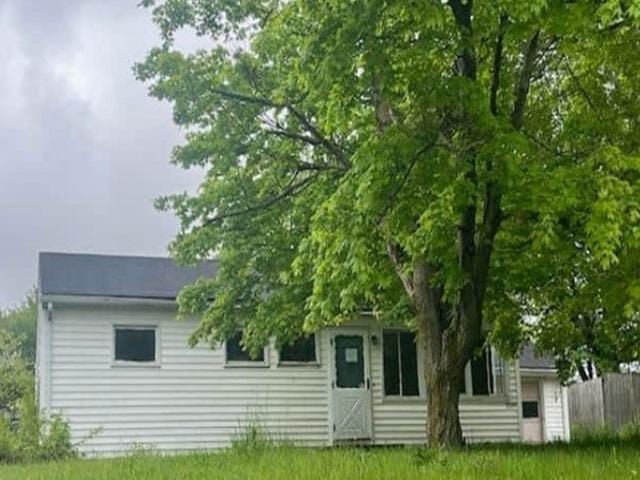 3220 S MEMORIAL DR  , New Castle, IN 47362 