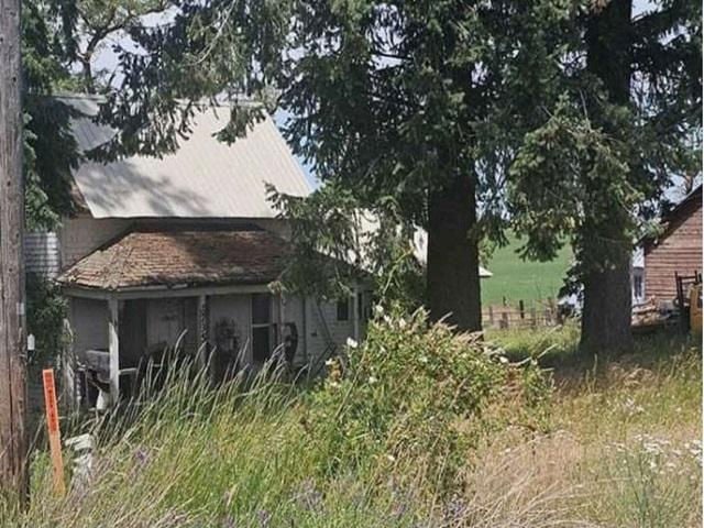 735 N MAIN ST  , Latah, WA 99018 