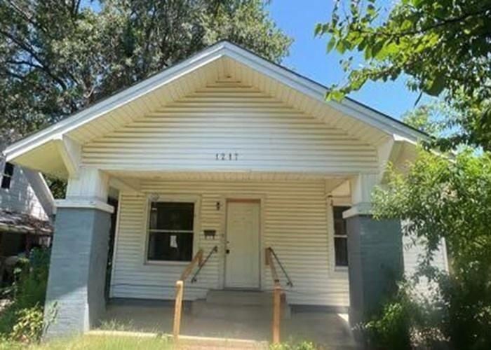 1217 W MAIN ST  , Ardmore, OK 73401 