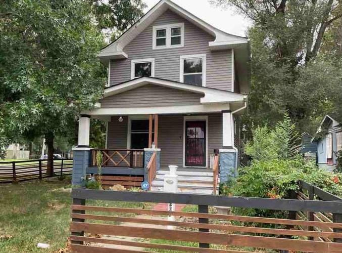 1239 SW WASHBURN AVE  , Topeka, KS 66604 