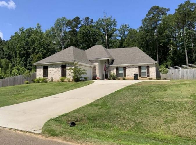 127 SAINT CHARLES AVE  , Florence, MS 39073 