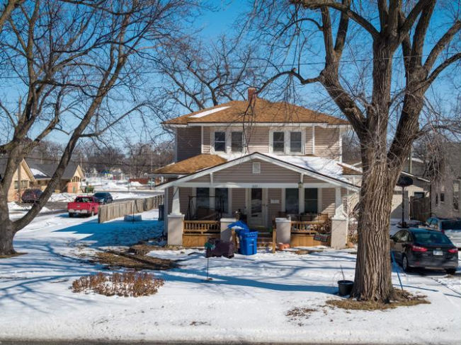 822 N MAPLE ST  , Mcpherson, KS 67460 
